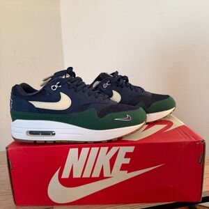 Nike Air Max 1 97 QS in Navy and Green